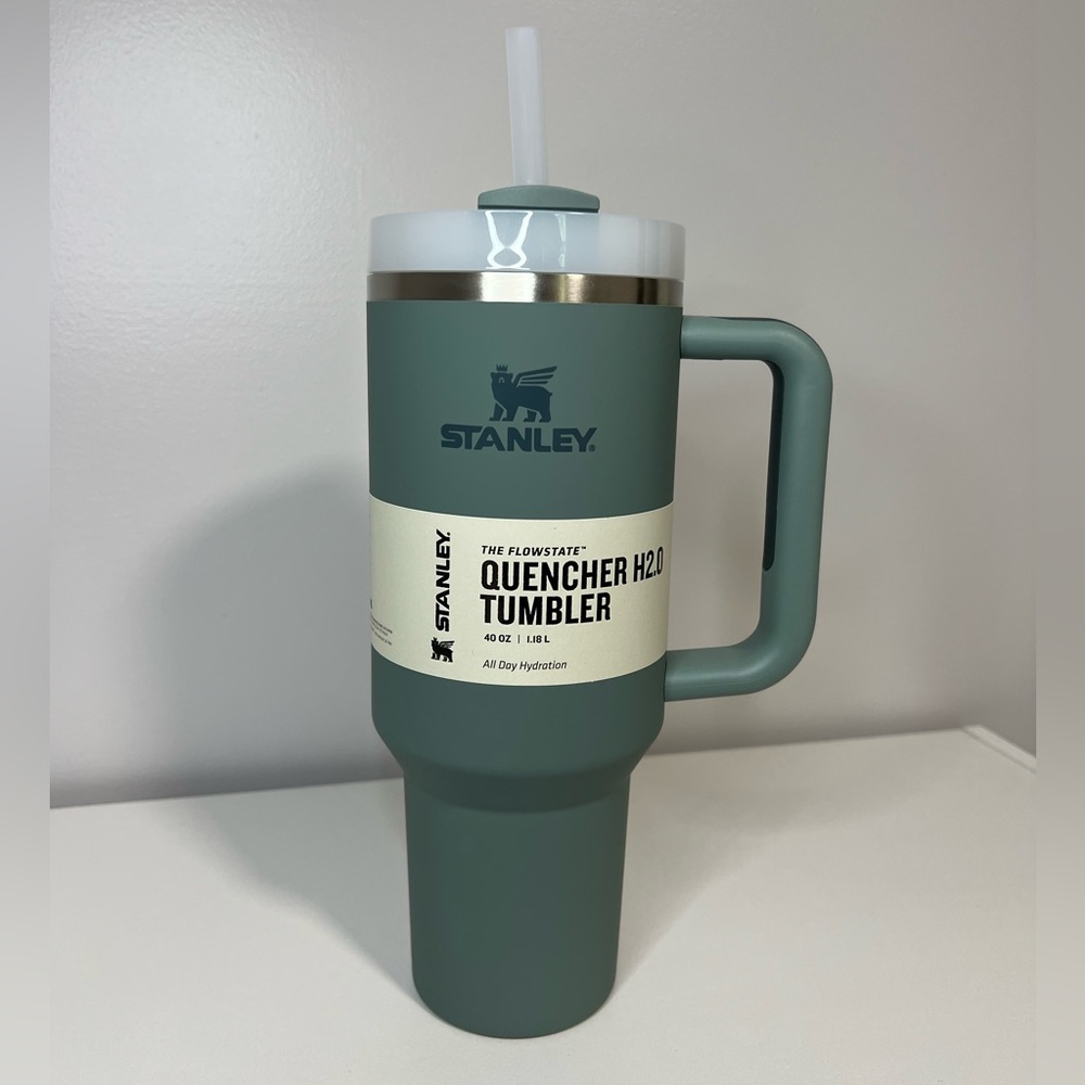 Stanley Quencher H2.0 40oz FlowState Quencher Tumbler Shale